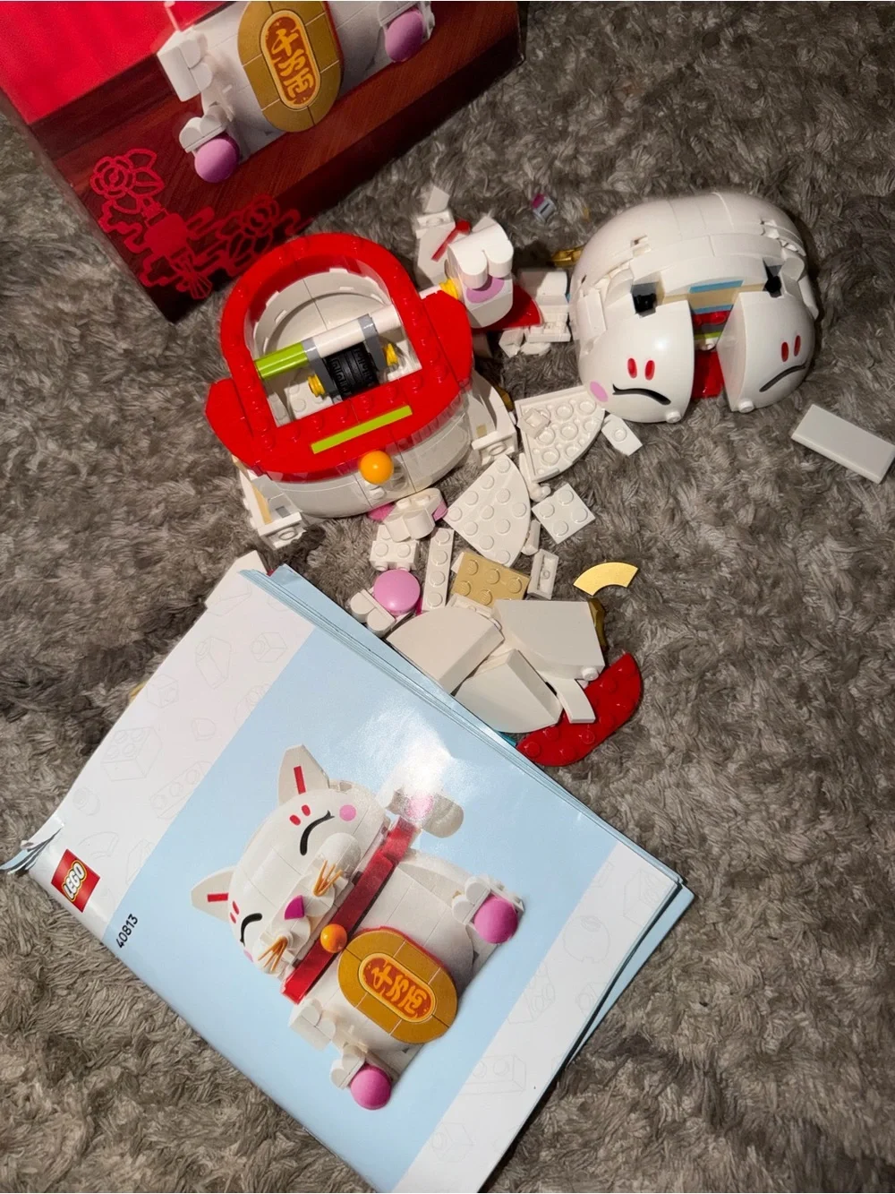 Lego Maneki Neko Lucky Cat Building Set - White, Red, Pink, Gold